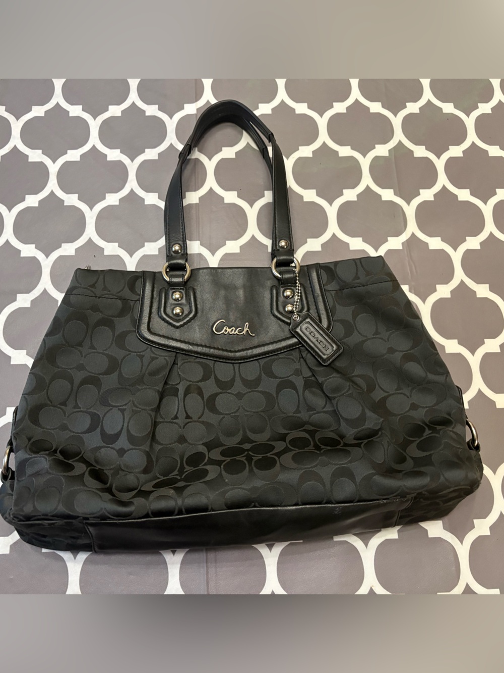 Coach Ashley Signature Canvas and Leather Tote Bag Satchel Purse - Picture 2 of 9